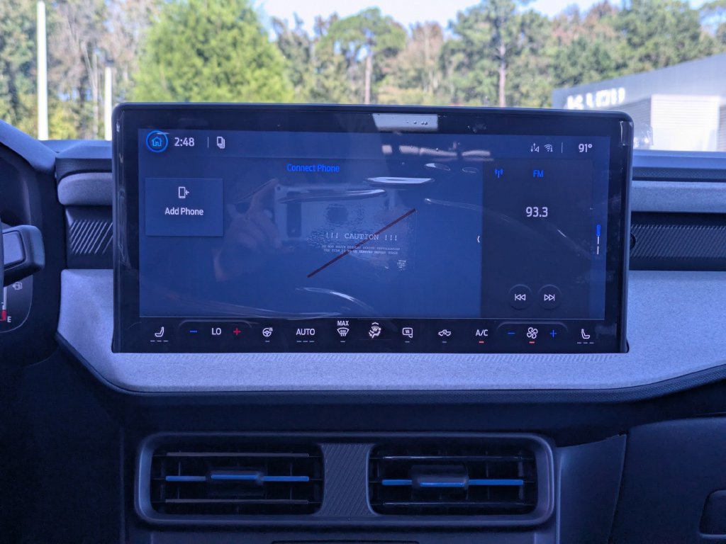 New 2026 Ford Maverick XLT w/ XLT Luxury Package FWD image 19