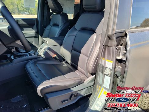 New 2025 Ford Bronco Badlands w/ Matte Film Protection Package AWD/4WD image 9