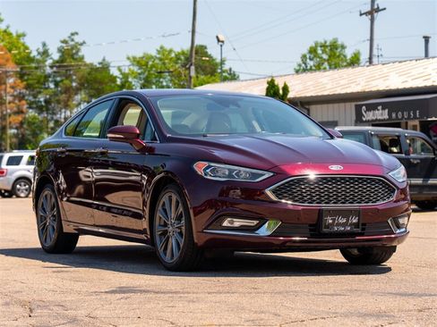 Used 2017 Ford Fusion Platinum AWD/4WD image 3