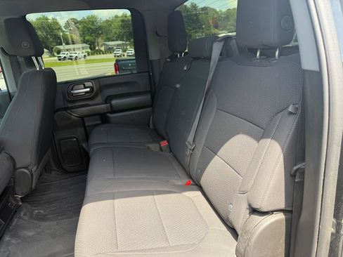 Used 2022 Chevrolet Silverado 2500 Custom w/ Custom Value Package AWD/4WD image 11