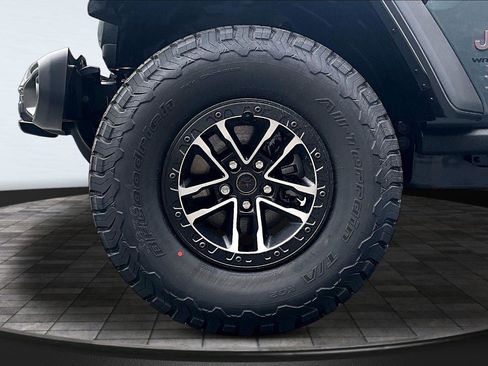 New 2026 Jeep Wrangler Unlimited Rubicon w/ Xtreme 35 Tire Package image 12