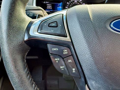 Certified 2019 Ford Edge Titanium w/ Equipment Group 301A image 22