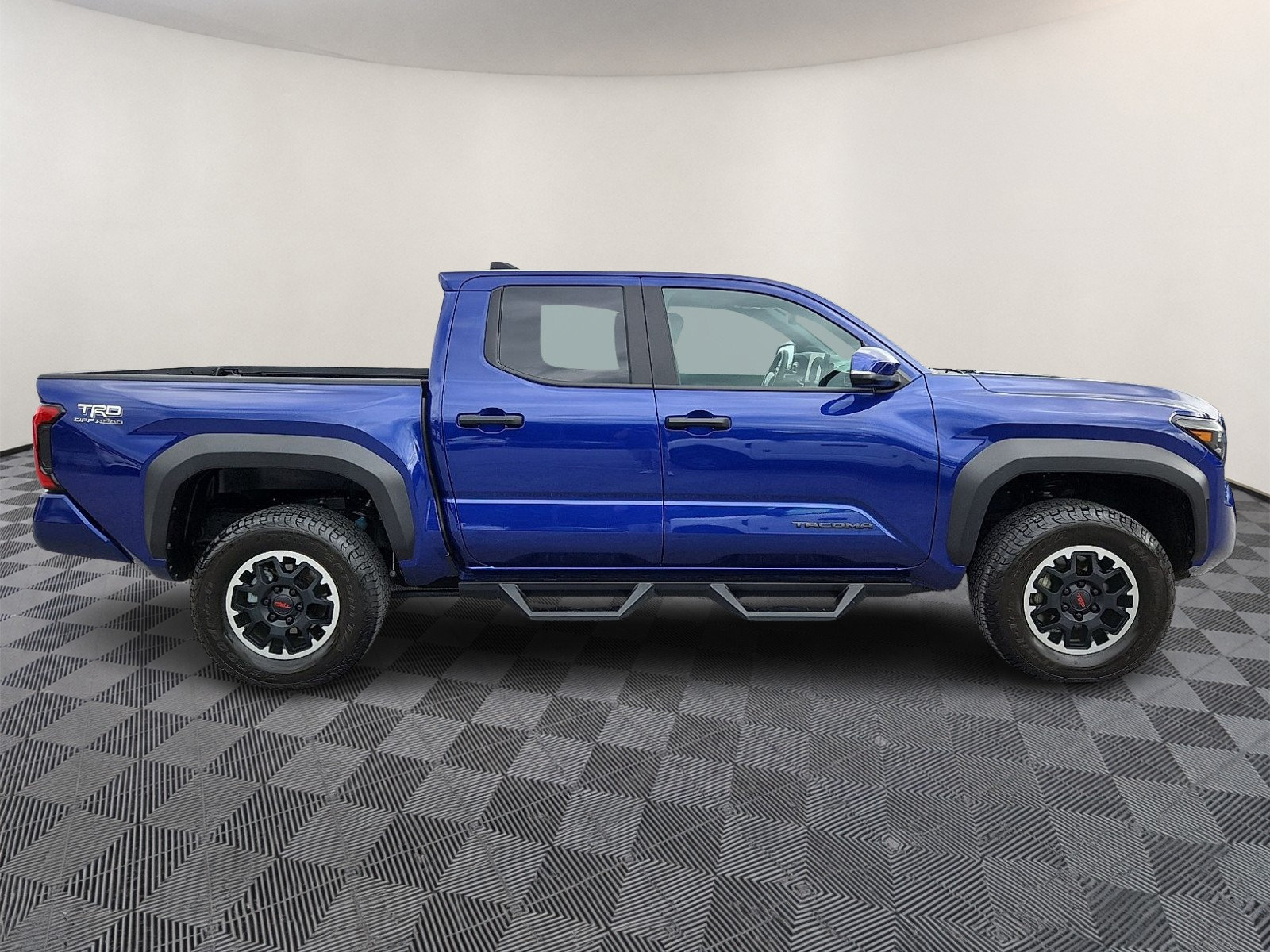 Used 2024 Toyota Tacoma TRD Off-Road AWD/4WD image 7