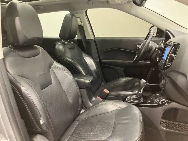 Used 2018 Jeep Compass Limited w/ Navigation Group AWD/4WD image 24