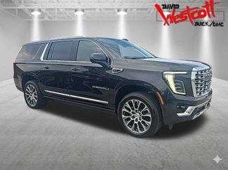 Used 2026 GMC Yukon XL Denali w/ Sun & Power Step Package AWD/4WD 360° Tour