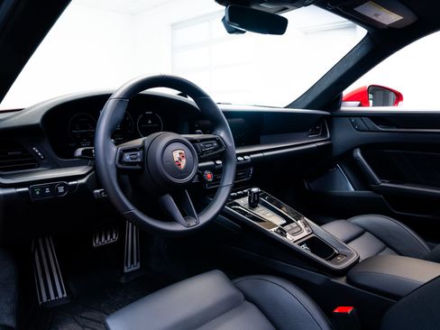 Used 2026 Porsche 911 Carrera GTS RWD image 19