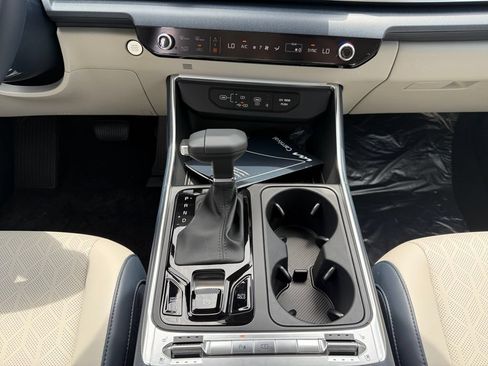 New 2026 Kia Carnival SX FWD image 11