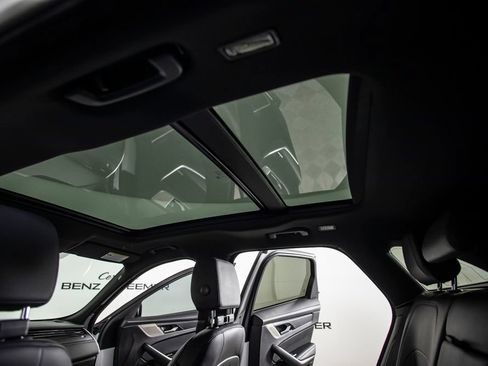 Used 2023 Jaguar F-PACE S AWD/4WD image 22
