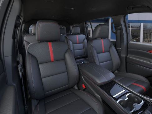 New 2026 Chevrolet Traverse RS w/ LPO, Floor Liner Package image 38