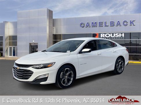 Used 2024 Chevrolet Malibu LT image 1