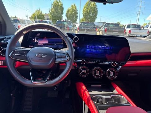 Used 2026 Chevrolet Blazer EV RS AWD/4WD image 16