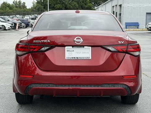 Certified 2021 Nissan Sentra SV FWD image 4