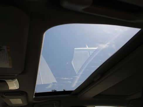 Certified 2026 Toyota Prius XLE FWD image 53