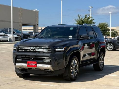 Used 2025 Toyota 4Runner Limited AWD/4WD image 6