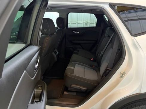 Used 2025 Chevrolet Blazer LT FWD image 24