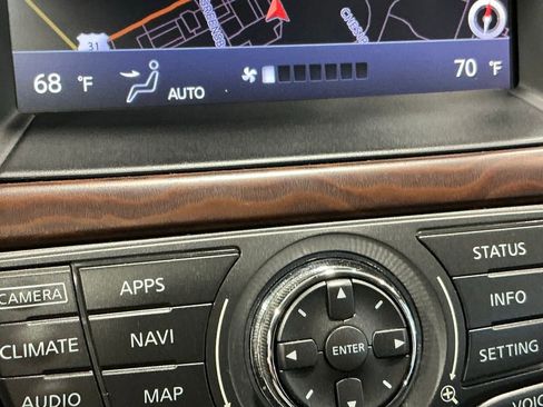 Used 2020 Nissan Pathfinder Platinum FWD image 39