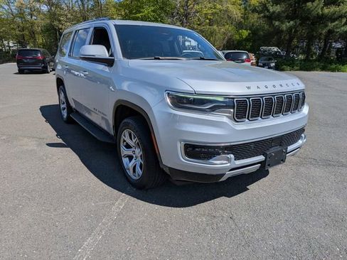 Certified 2022 Jeep Wagoneer Series II AWD/4WD image 3