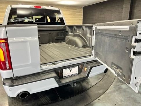 Used 2025 Ford F150 Lariat w/ Equipment Group 502A High AWD/4WD image 25