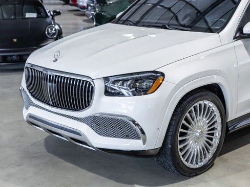 Used 2023 Mercedes-Benz Maybach GLS 600 4MATIC image 13