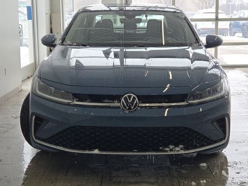 New 2026 Volkswagen Jetta SE image 3