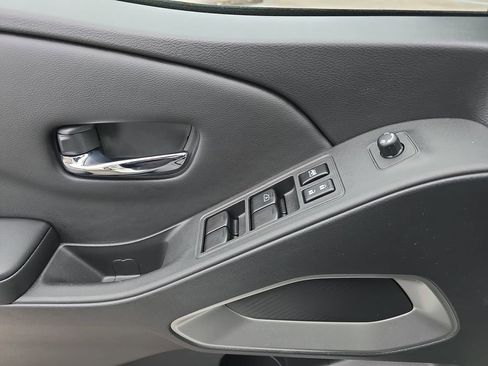 Used 2025 Nissan Frontier SV w/ SV Convenience Package image 30