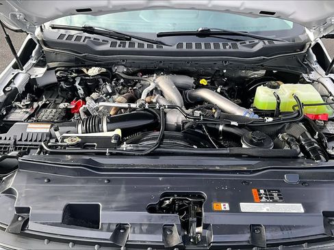 Used 2024 Ford F350 XLT w/ FX4 Off-Road Package image 9