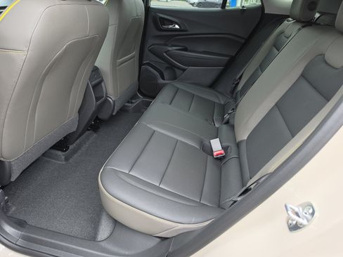New 2026 Chevrolet Trax ACTIV w/ Driver Confidence Package FWD image 17