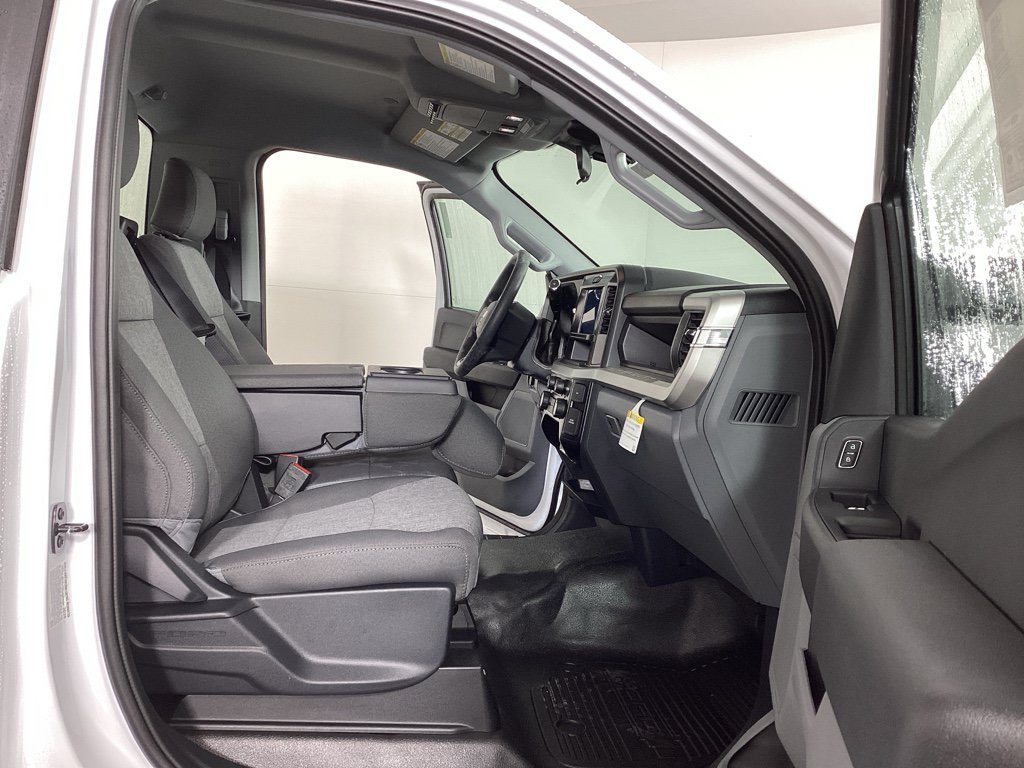New 2026 Ford F350 XL w/ XL Off-Road Package AWD/4WD image 8