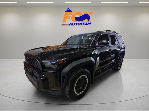 New 2026 Toyota 4Runner TRD Off-Road AWD/4WD image 2