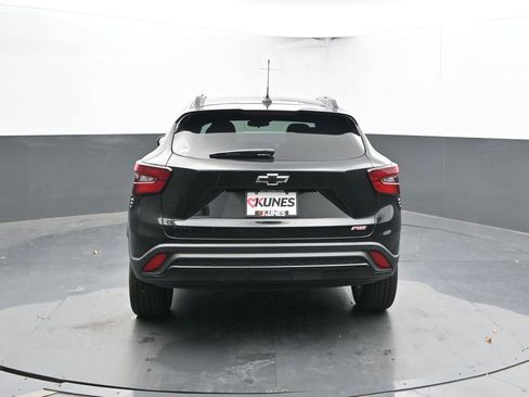 New 2026 Chevrolet Trax RS w/ Sunroof Package image 8