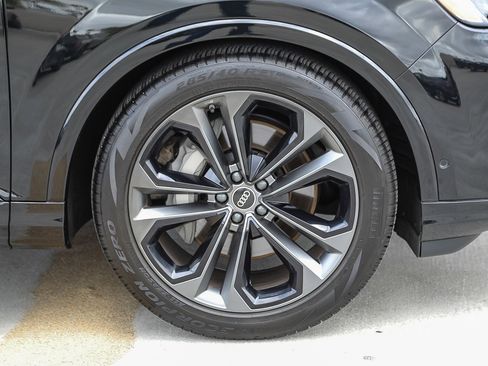 Used 2025 Audi Q7 3.0T Premium Plus AWD/4WD image 10