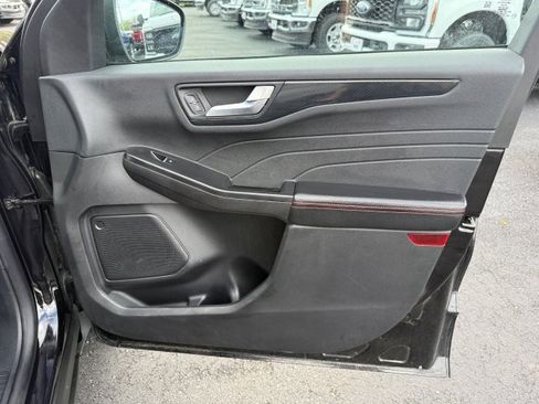 Used 2025 Ford Escape ST-Line image 20