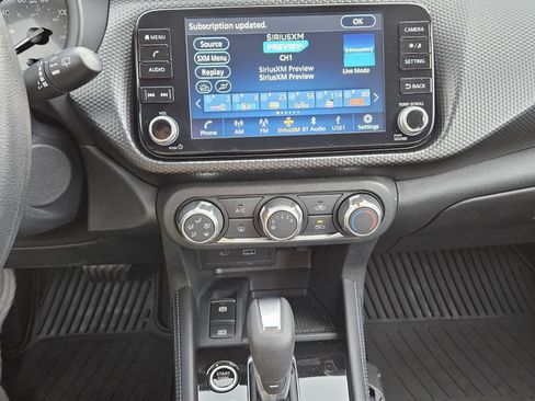 Used 2024 Nissan Kicks SV image 8