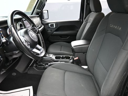Certified 2022 Jeep Wrangler Unlimited Sahara AWD/4WD image 11