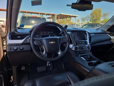 Used 2020 Chevrolet Suburban LT AWD/4WD image 5