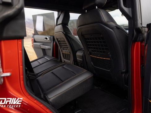 Used 2023 Ford Bronco Badlands w/ Sasquatch Package image 21