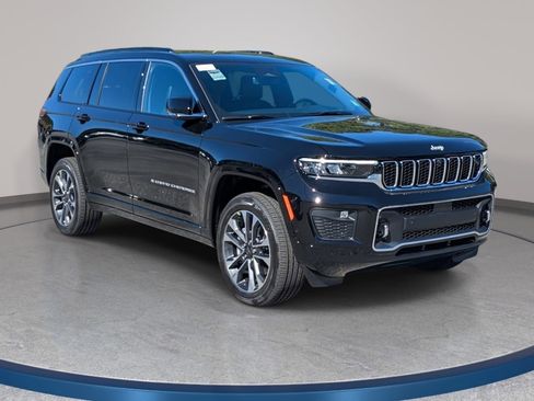 New 2025 Jeep Grand Cherokee L Overland w/ Advanced Protech Group III AWD/4WD image 3