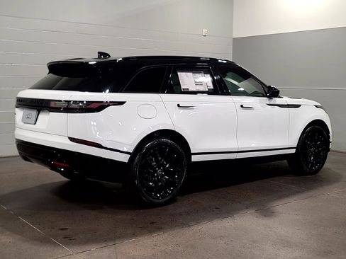 New 2026 Land Rover Range Rover Velar Dynamic SE image 2