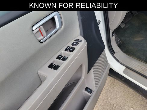 Used 2015 Honda Pilot LX image 18