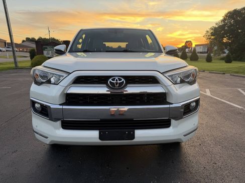Used 2014 Toyota 4Runner Limited AWD/4WD image 10