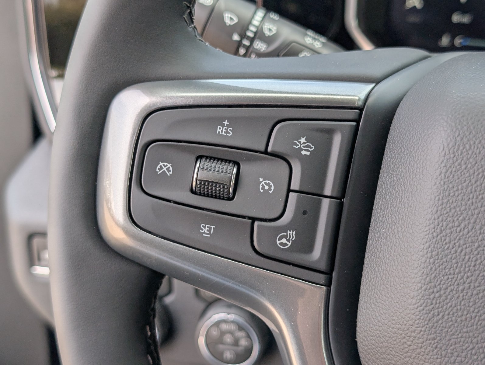 New 2026 Chevrolet Silverado 1500 RST w/ LPO, Liner Protection Package AWD/4WD image 24