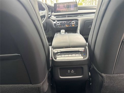 Certified 2025 INFINITI QX60 Luxe w/ Black Edition image 29