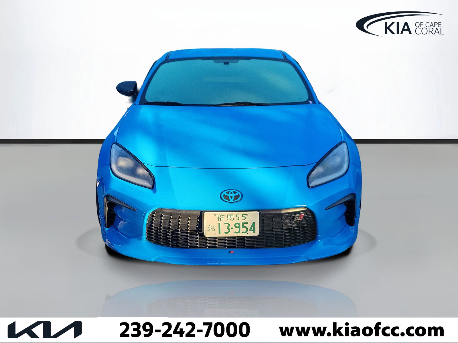 Used 2023 Toyota GR86 w/ ALL Weather Mat Package (TMS) RWD image 3