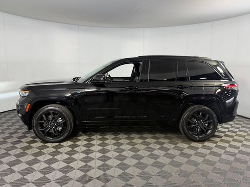 Used 2024 Jeep Grand Cherokee Limited 4xe AWD/4WD image 11