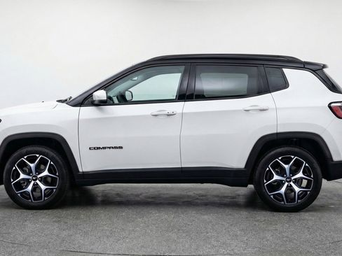 Used 2025 Jeep Compass Limited image 5