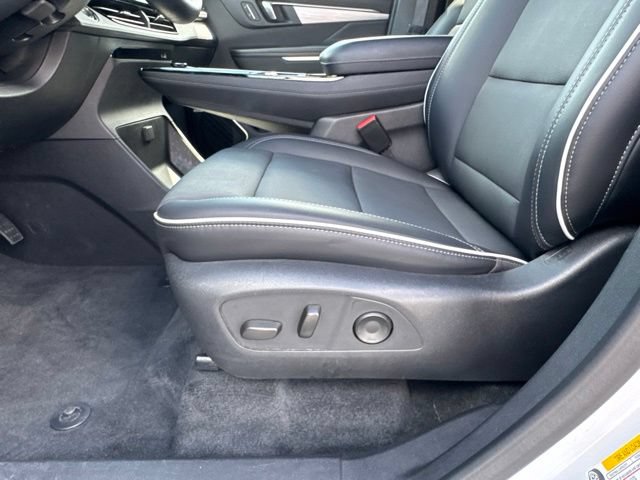 Used 2025 Buick Enclave Preferred AWD/4WD image 19