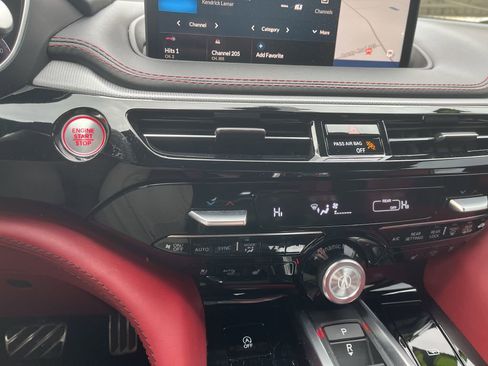 Used 2024 Acura MDX A-Spec image 33