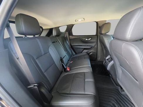 Used 2022 Chevrolet Blazer LT w/ Midnight/Sport Edition FWD image 8