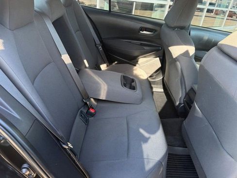 Used 2021 Toyota Corolla LE image 12