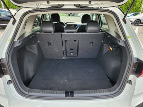Certified 2023 Volkswagen Taos SE AWD/4WD image 18